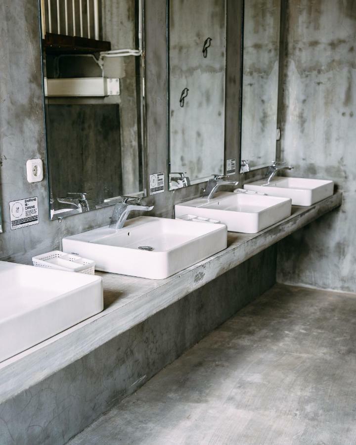 So! Boutique Hostel Malang Kültér fotó